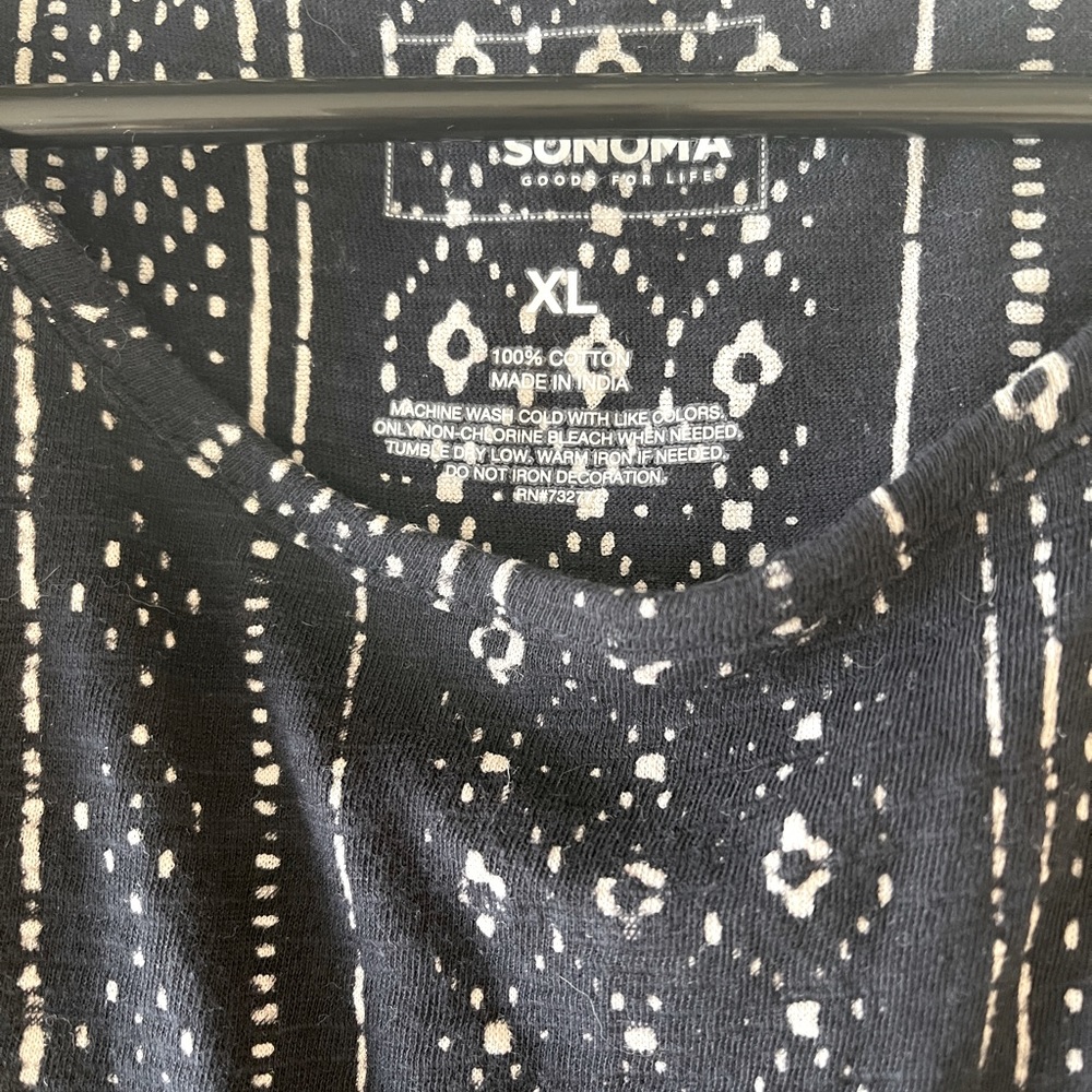 Tank top - Picture 2 of 2